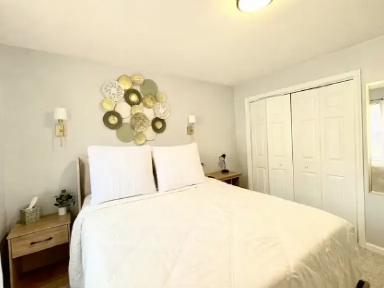 Clover Meadows Dr — Photo 7