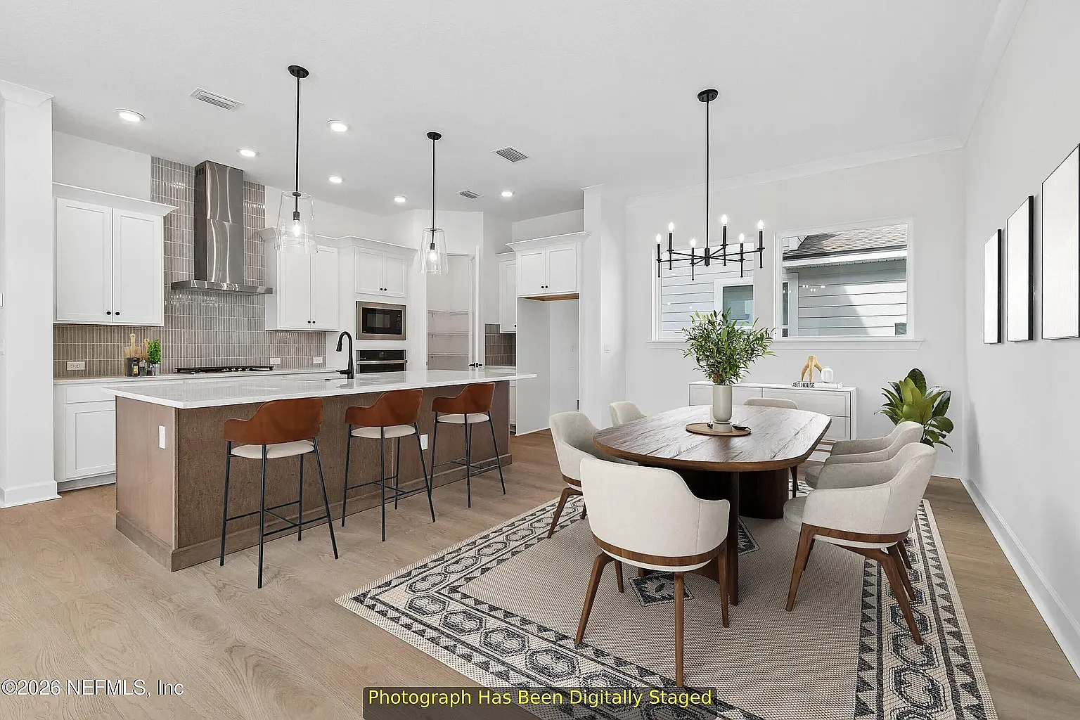 3 bed, 2399 sqft, $4,000 — Photo 2
