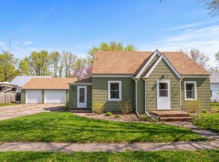 122 1st Ave NE, Clara City, MN 56222