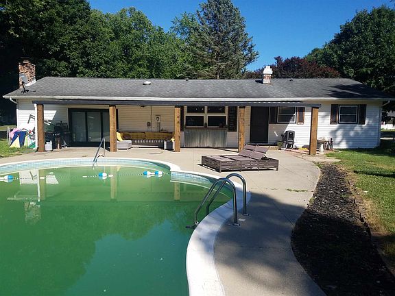 5th image of 59043 Lower Dr