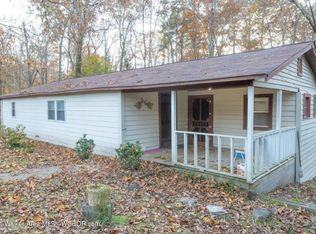 631 Old Clear Creek Rd, Jasper, AL 35503