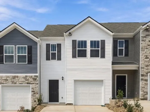 818 Embark Cir, Greer, SC 29651