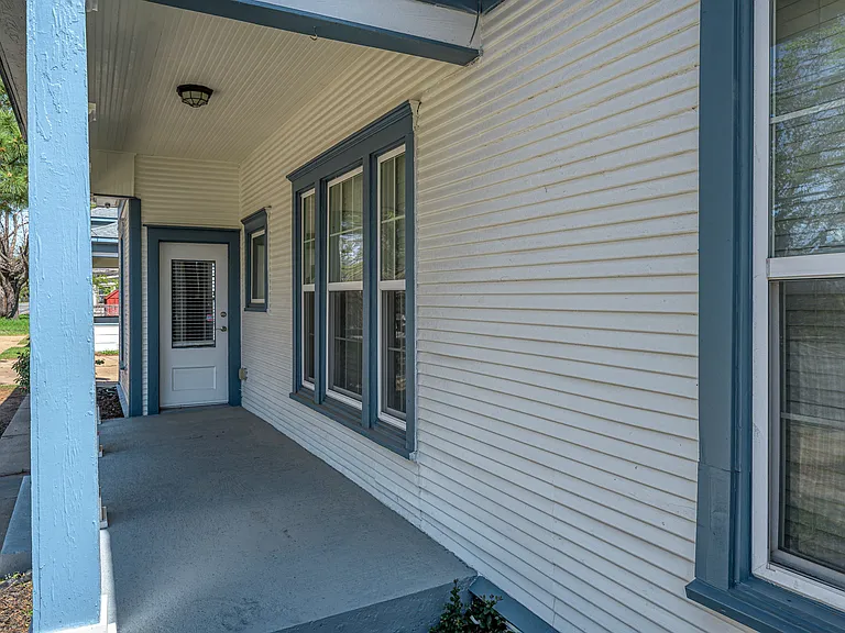 1231 W Main St — Photo 13