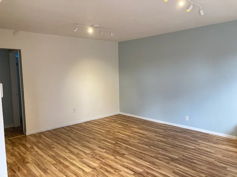 302 N Rios Ave — Photo 13