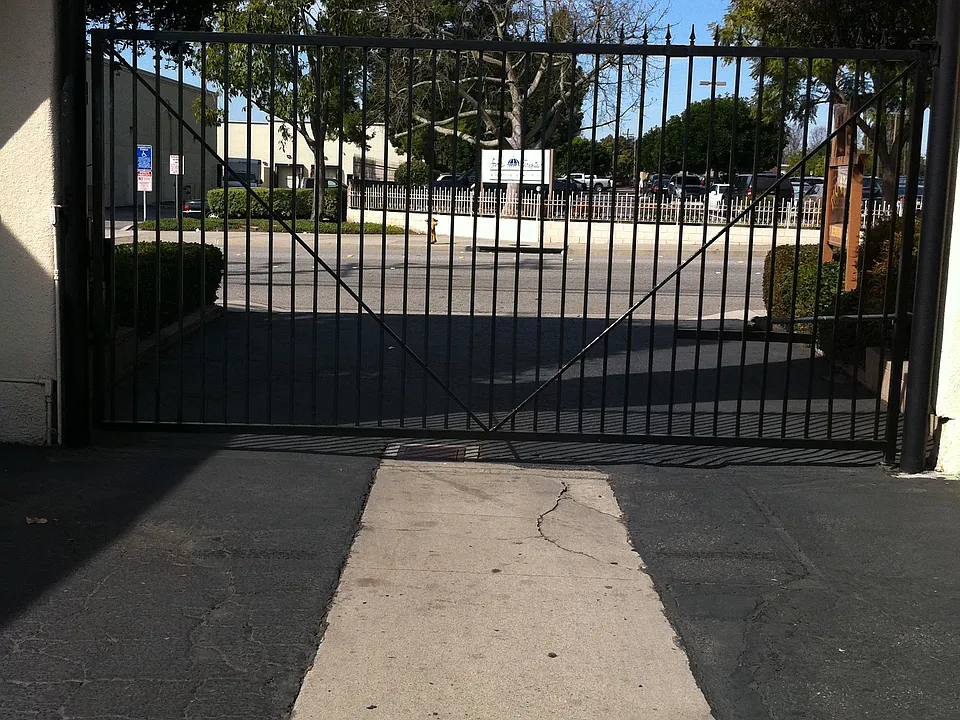 Car Gate