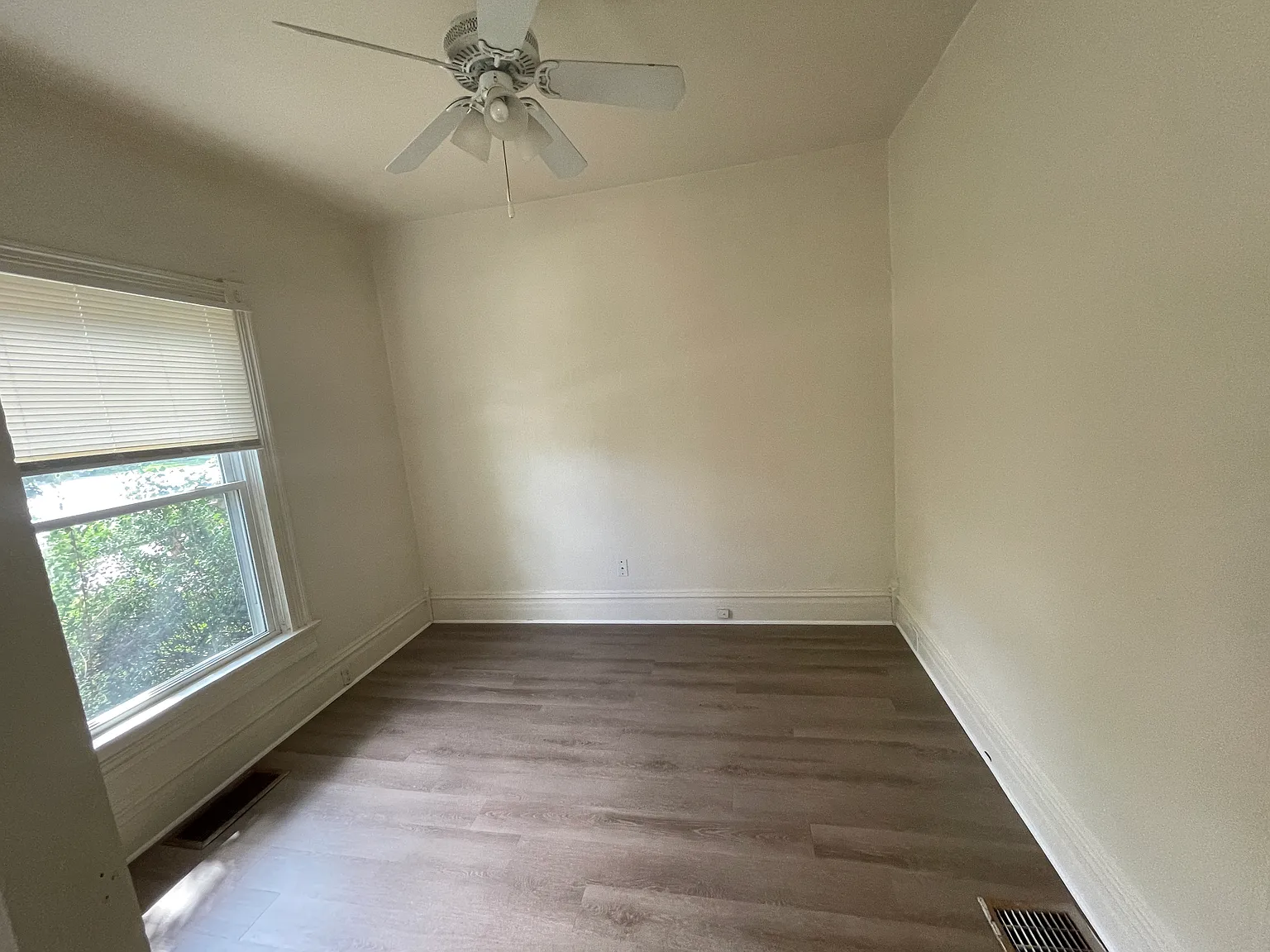 4 bed, 1460 sqft, $3,300 — Photo 4
