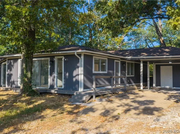 29 Hidden Dr, Roach, MO 65020
