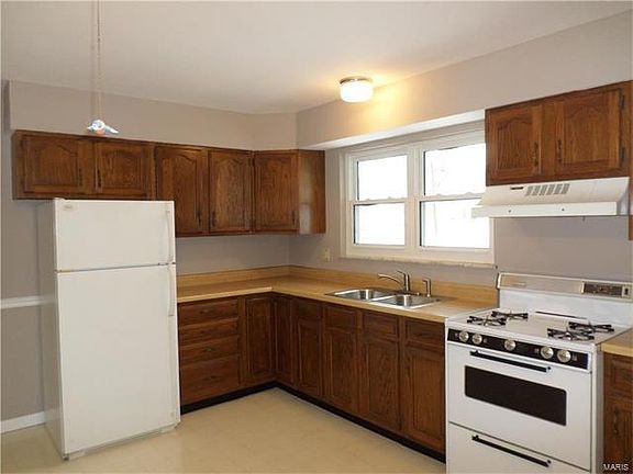 5th image of 616 Clager Dr