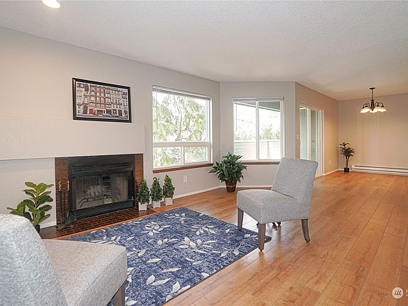 2nd image of 21937 7th Avenue S #215