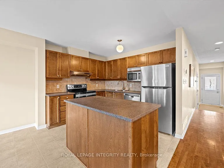 120 Grovemont Dr — Photo 14