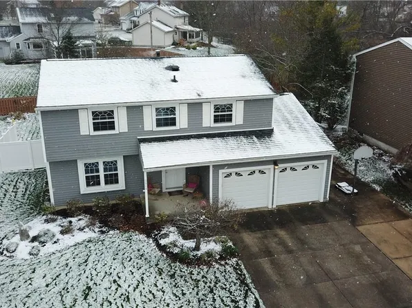 2848 E Celeste View Dr, Stow, OH 44224