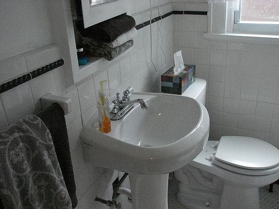 7415 Bath
