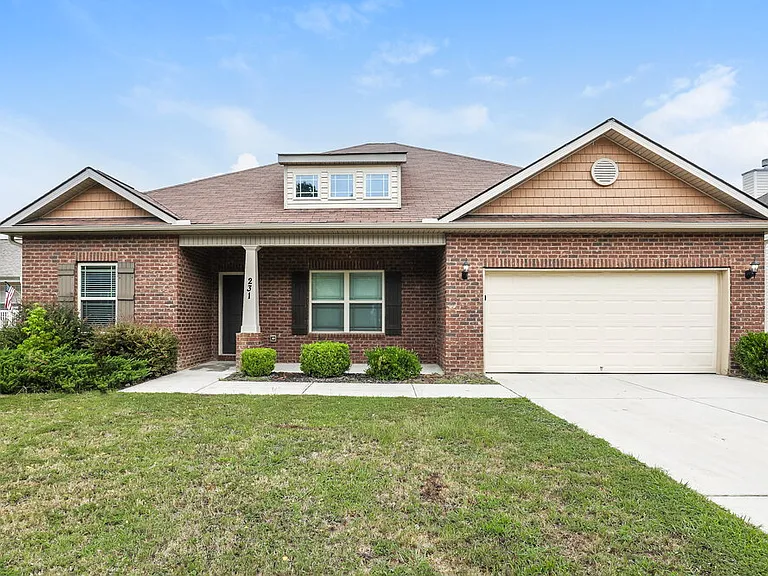 231 Galway Ln — Photo 1