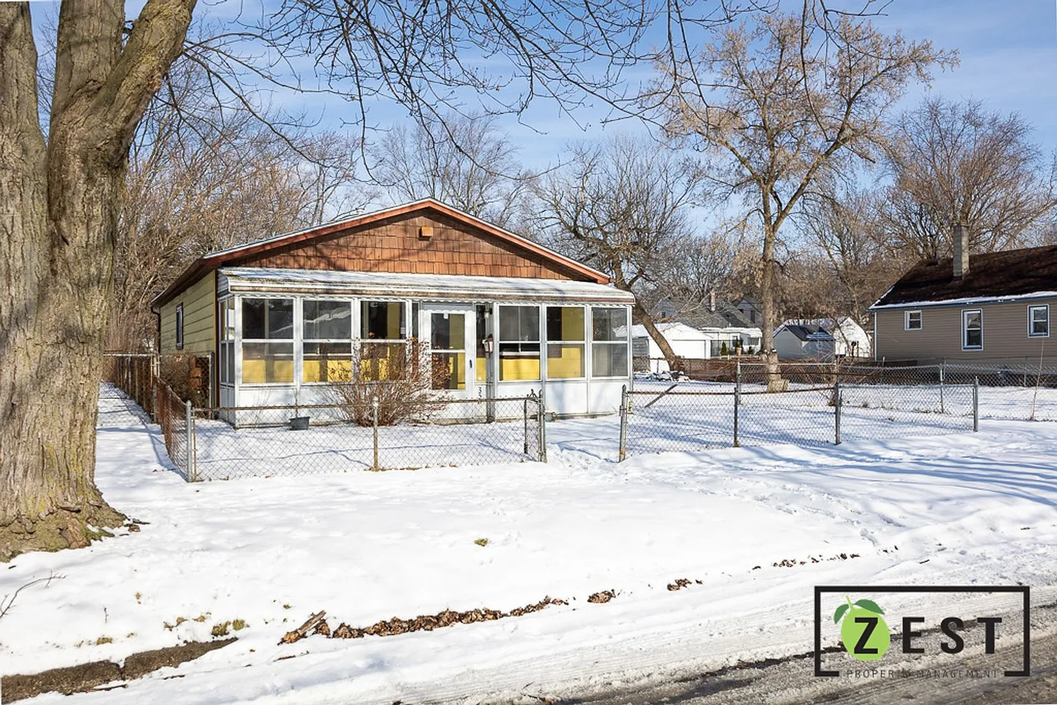 356 W Milton Ave photo 1
