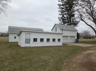 1115 Lemon Creek Rd, Baroda, MI 49101