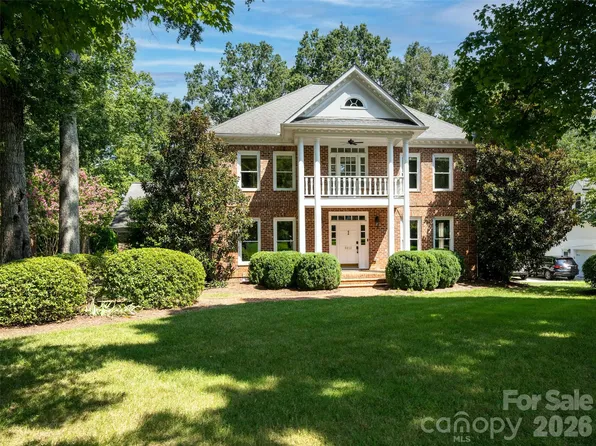 5216 Sunningdale Dr, Charlotte, NC 28277