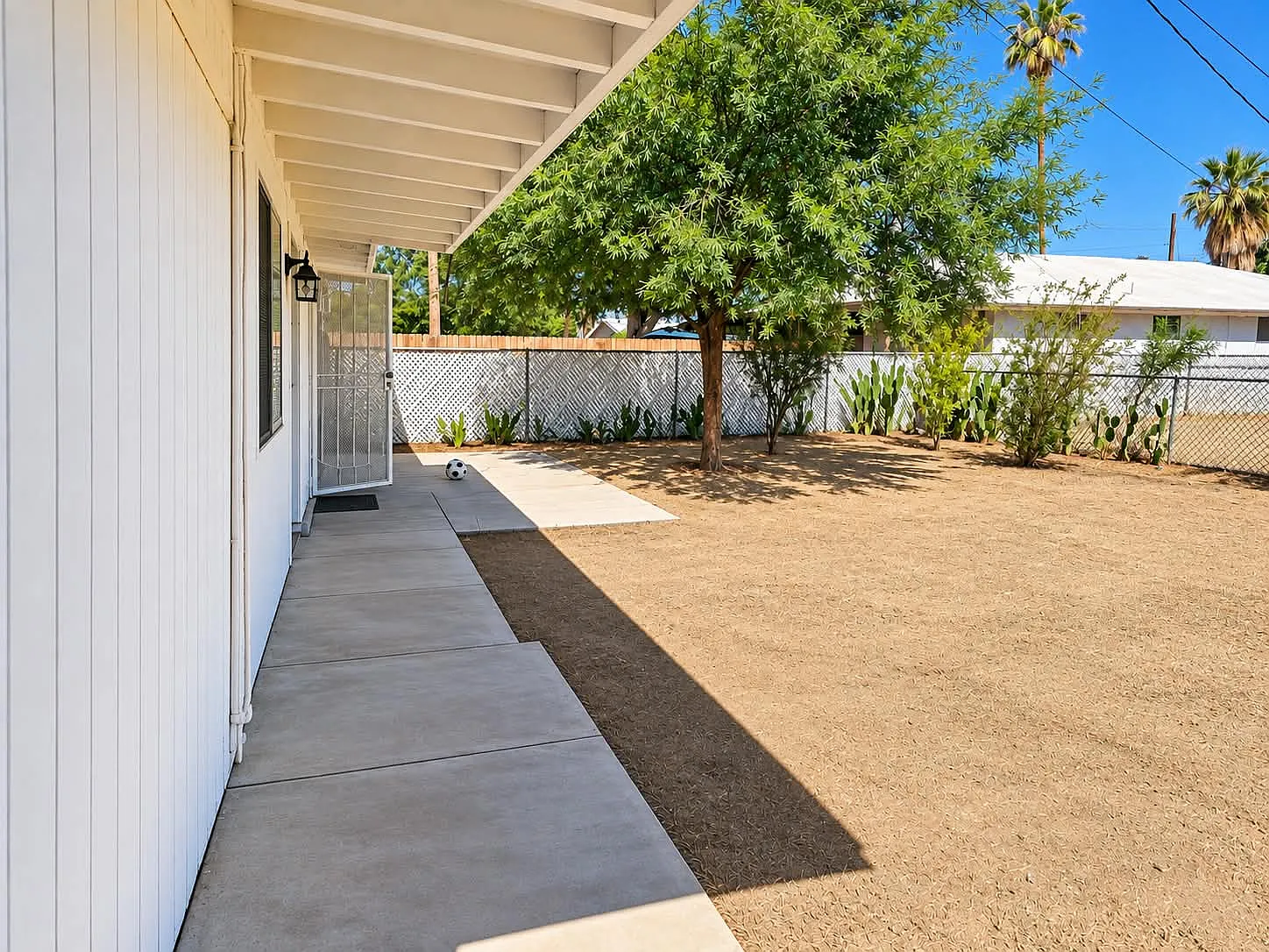 2 bed, 1200 sqft, $2,100 — Photo 3