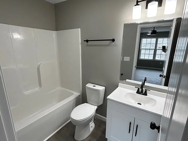323 Keswick Dr #100 — Photo 12