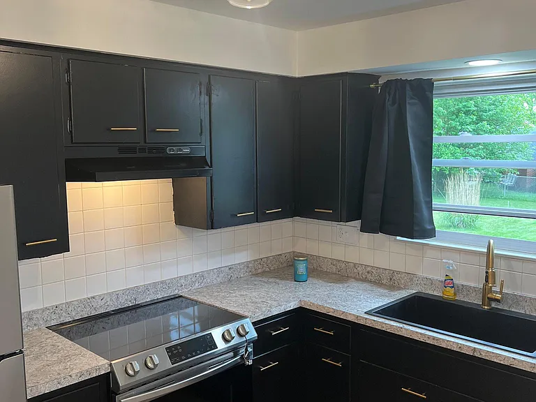 4521 Grover Dr #4 — Photo 5
