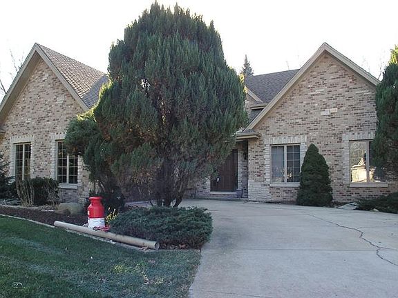 2nd image of 15109 W Orchard Ln