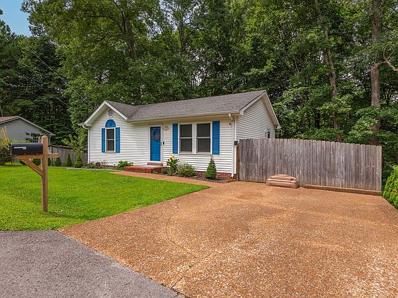 4th image of 1037 Hollis Ln