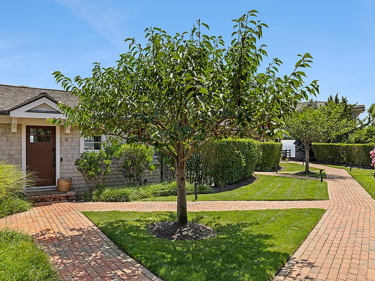 272 Old Montauk Hwy #6 — Photo 16