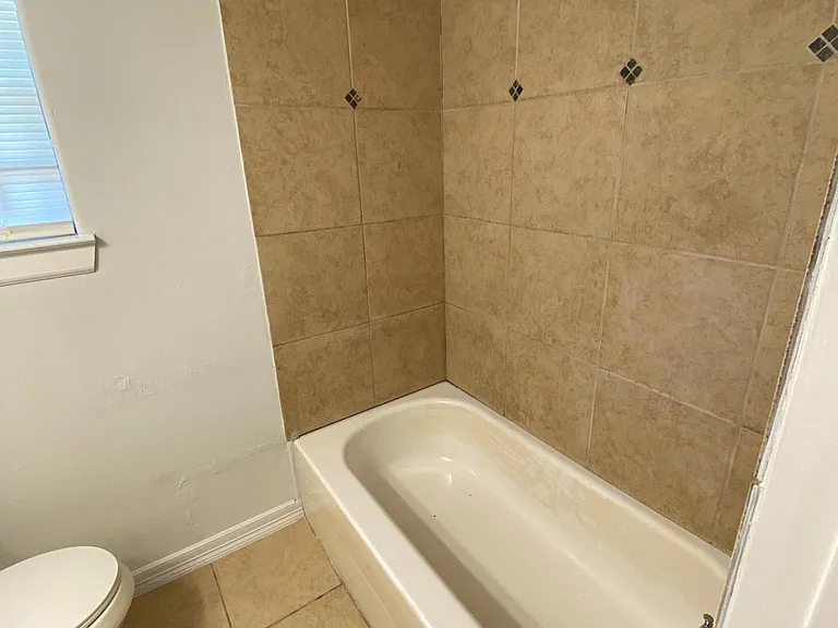 10843 Fairland Dr — Photo 5