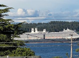 542 Thulin St, Campbell River, BC V9W 2L1