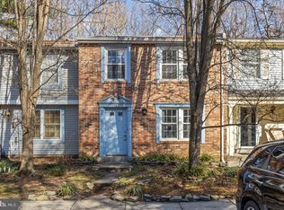 1581 Stowe Ct, Reston, VA 20194