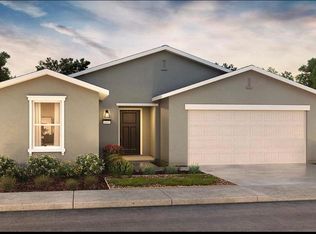 525 San Angelo Ave, Madera, CA 93637