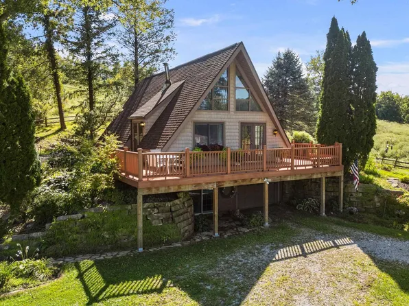 8620 114th Ave W, Taylor Ridge, IL 61284