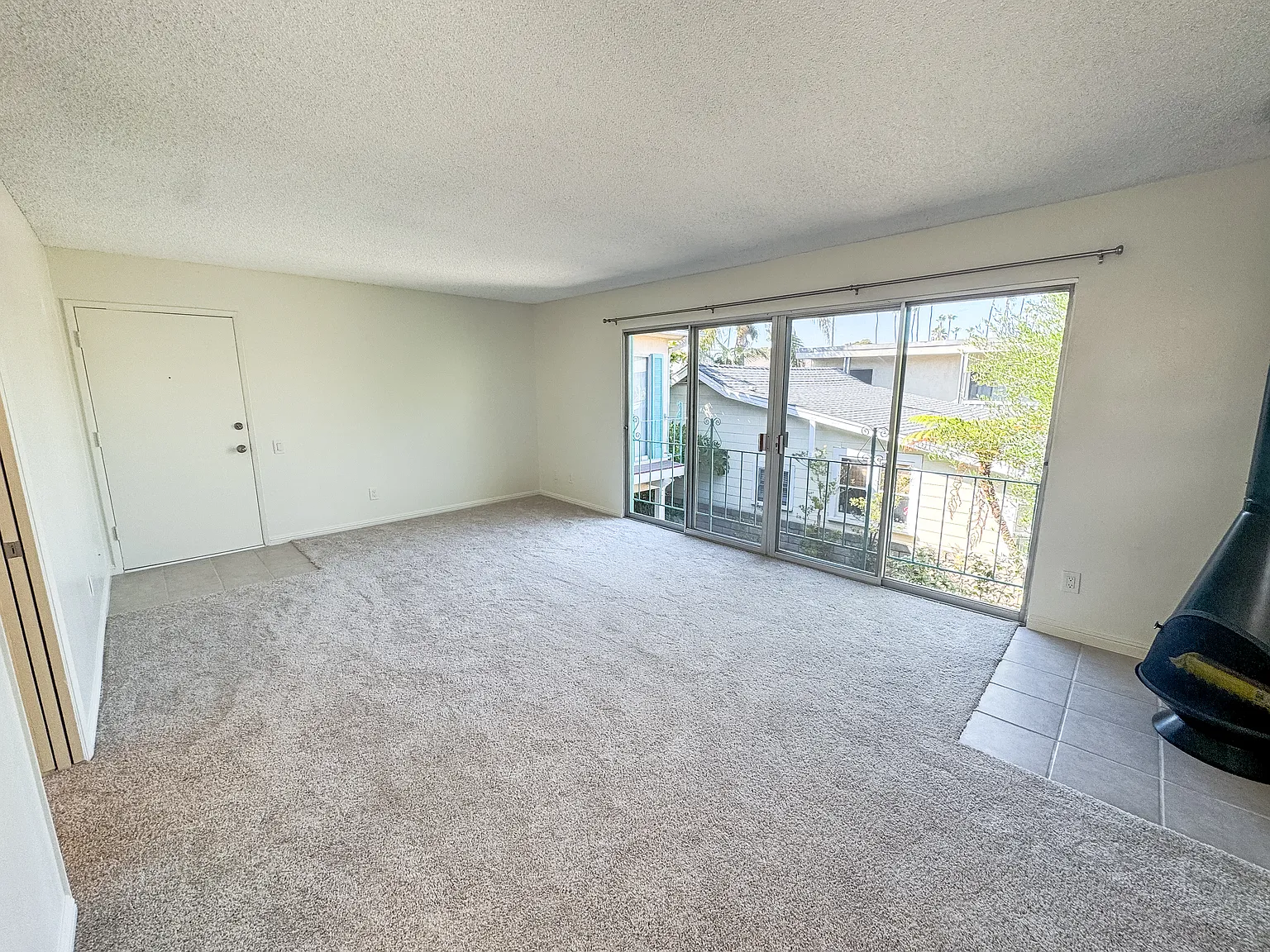 1 bed, 600 sqft, $2,500 — Photo 3