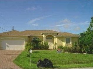 2574 SW Fair Isle Rd, Port Saint Lucie, FL 34987
