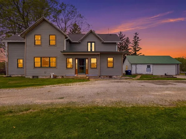 W7892 County Rd W, Beaver Dam, WI 53916