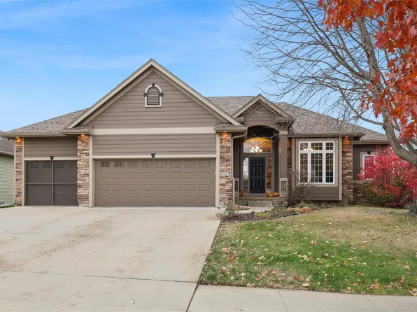 4116 Lakewood Ln, Des Moines, IA 50320