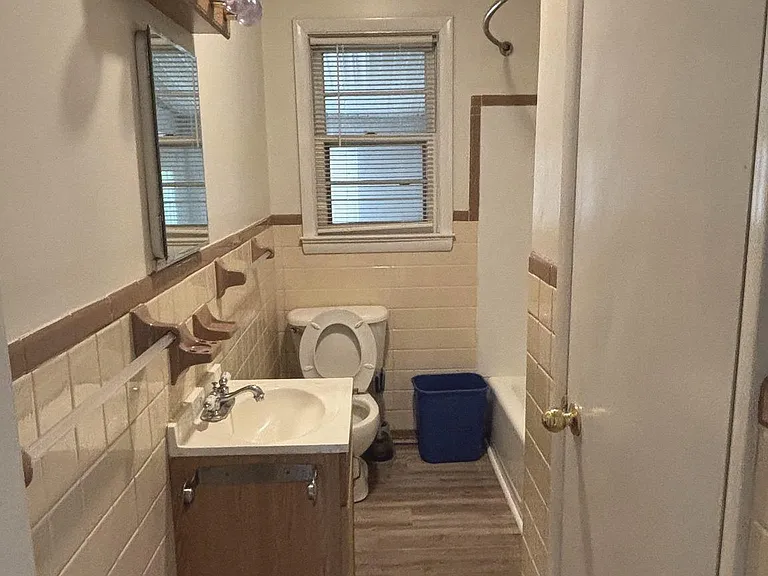 602 N Marshall St — Photo 8
