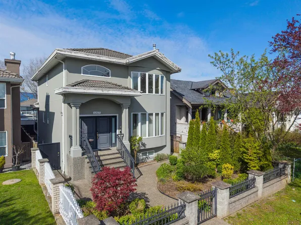 4127 Oxford St, Burnaby, BC V5C 1C8