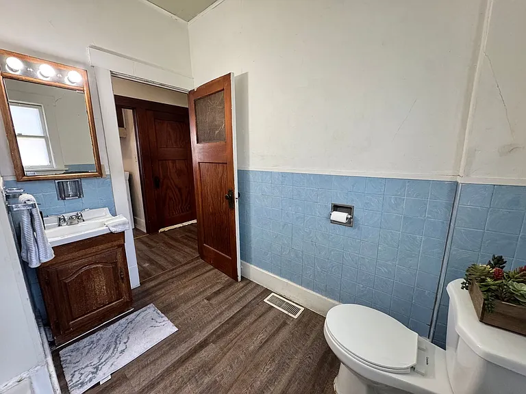 826 Williston Ave — Photo 15