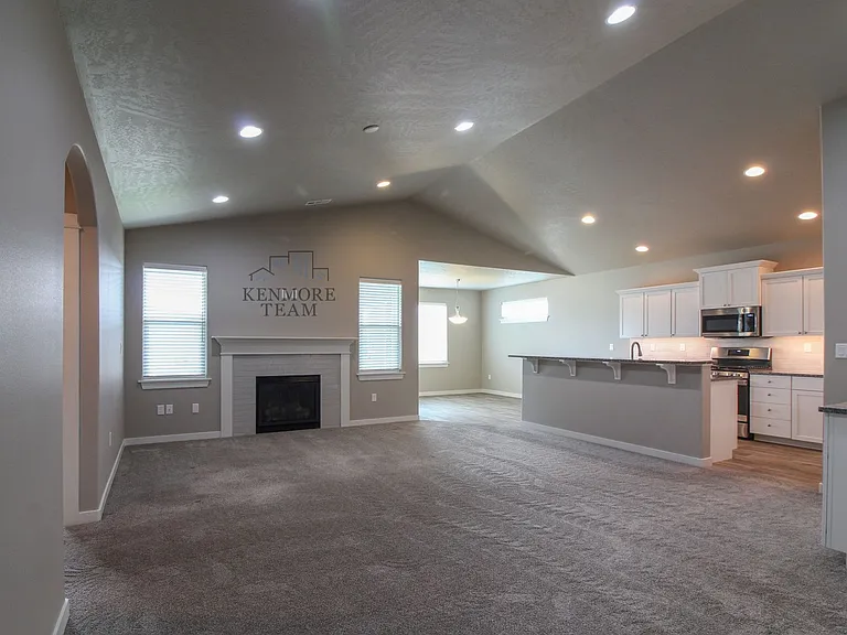 2950 Woodland Pl — Photo 9