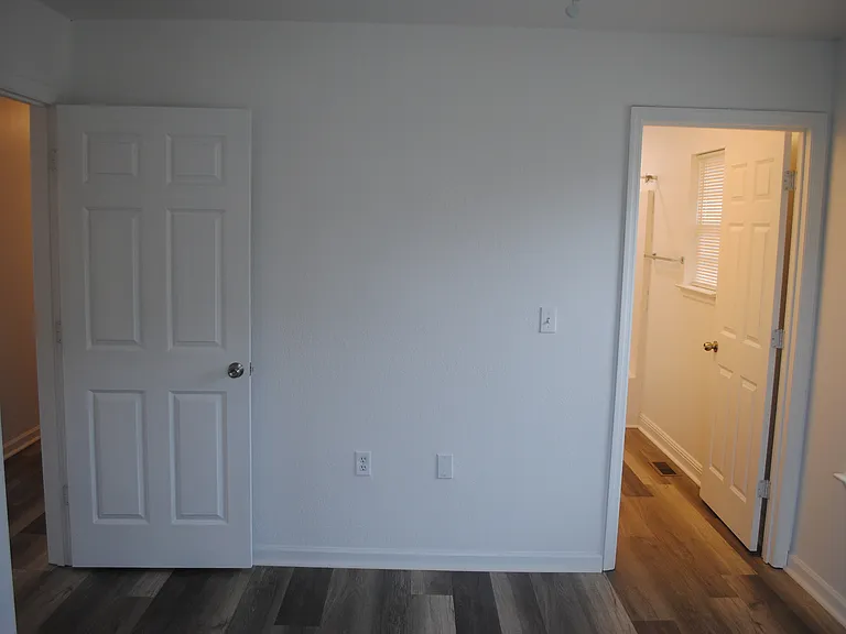 8211 Bill Reed Rd — Photo 3
