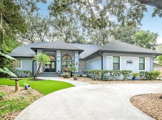 2110 Suzanne Dr, Mount Dora, FL 32757