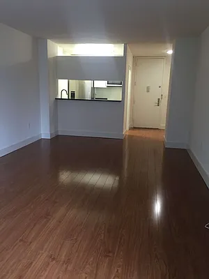 Rented by 280 Park Avenue South Realty | media 16