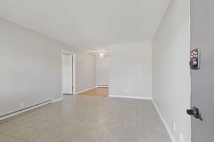 1 bed, 1.0 bath, 522 sqft, $995 — Photo 3