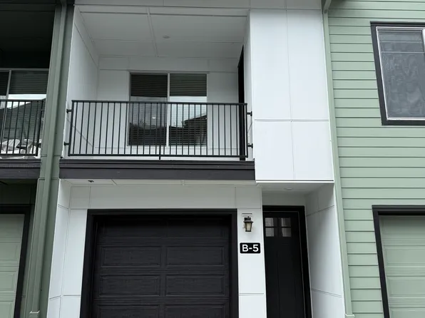 626 164th St SW #B5, Lynnwood, WA 98087