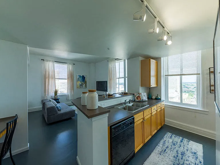 11 East Model Kitchen