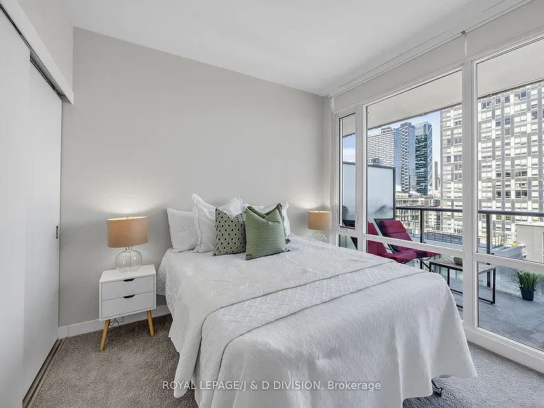 170 Fort York Blvd #1008 — Photo 12
