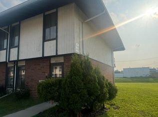 3912 S Sunset Sq #3912, Milwaukee, WI 53220