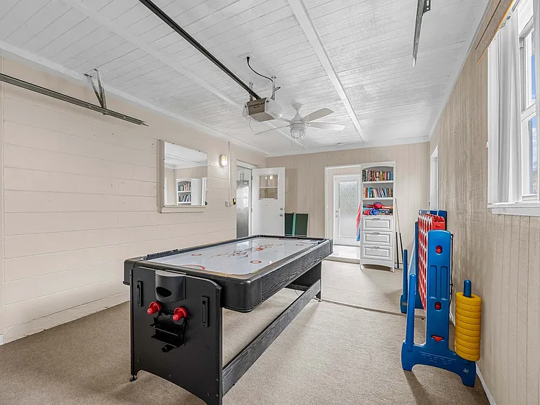 219 Garfield Ave #ID1044461P — Photo 33