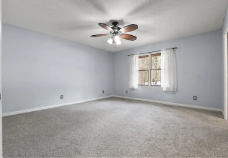 530 Hill Rd — Photo 18