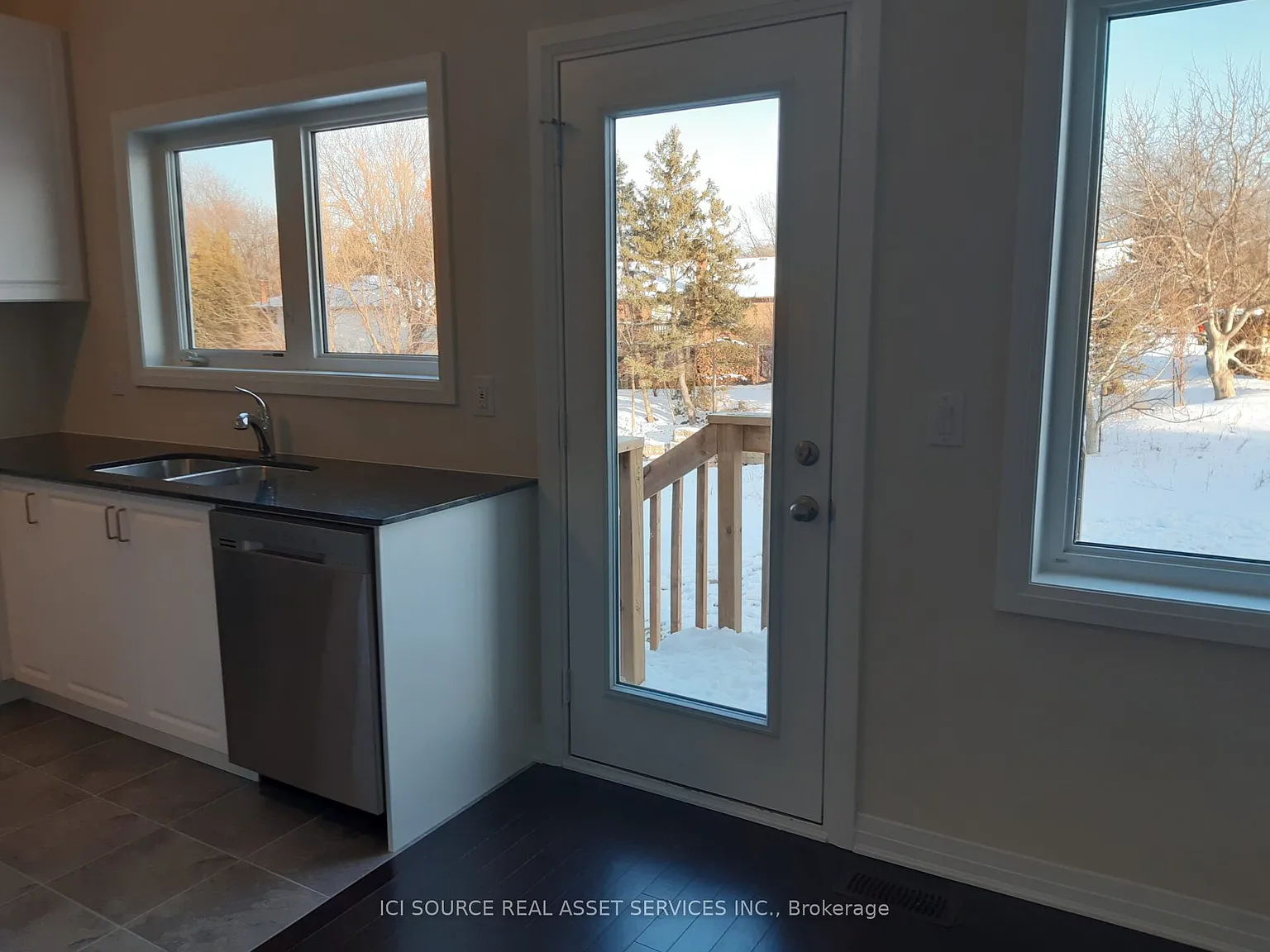 3 bed, $2,900 — Photo 2